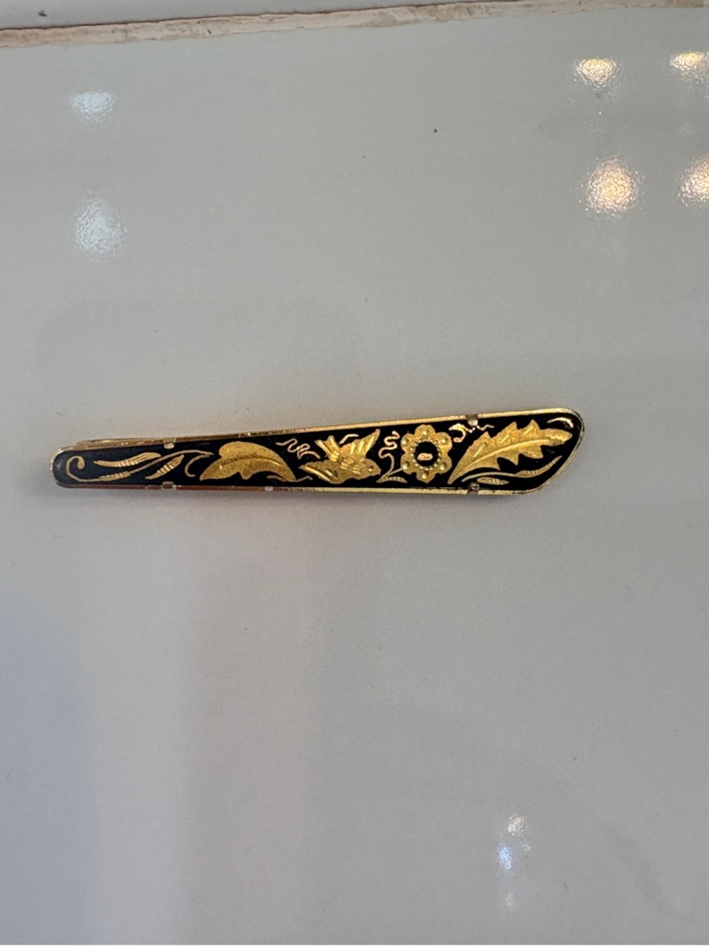 Vintage Spanish Damascene Black and Gold Floral Enamel Tie Bar